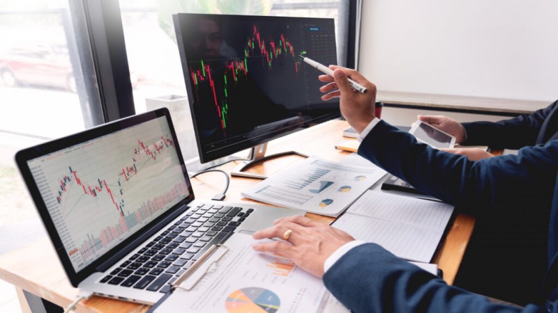 Oil Inflation ETF Hedge 2026: A Complete Guide to Protect Your Portfolio